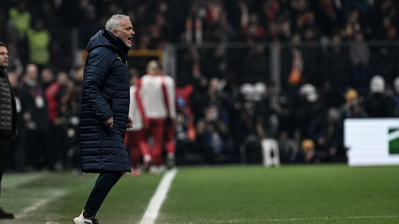 Fenerbahçe Kulübünden Jose Mourinho açıklaması