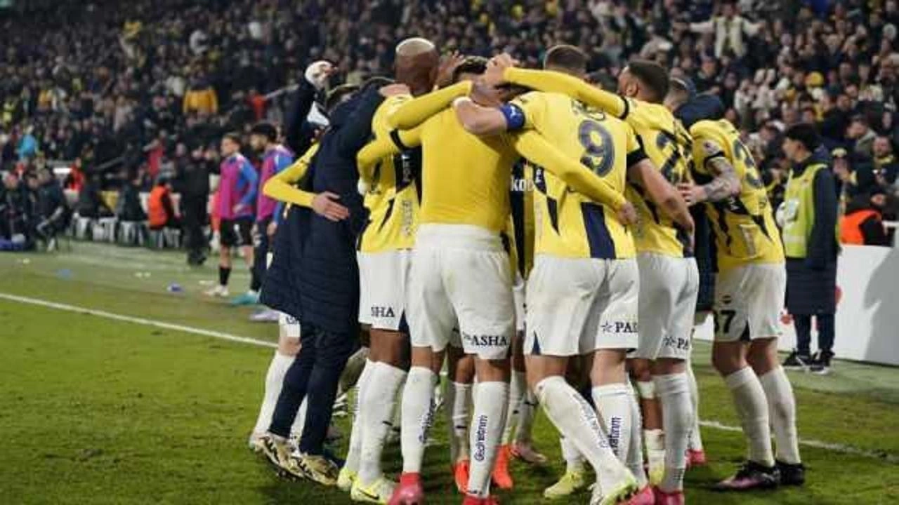 Fenerbahçe'nin golcüsü cezalı duruma düştü!