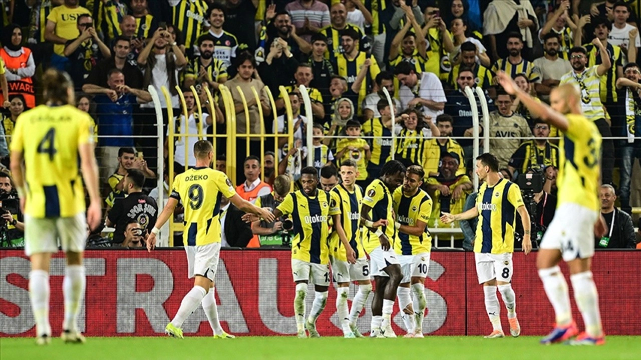 Fenerbahçe, UEFA Avrupa Ligi'nde yarın Manchester United'ı ağırlayacak