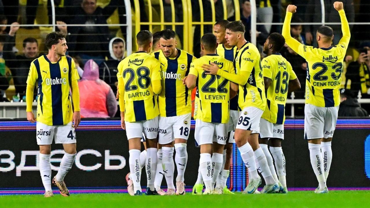 Fenerbahçe, Zenit'i 2 golle devirdi