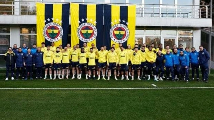 Fenerbahçe'den taraftarlara olay mesaj