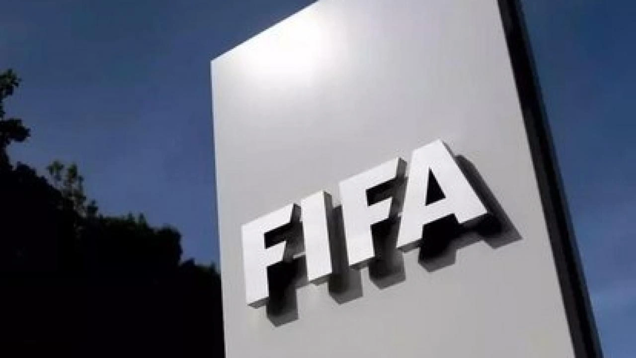 FIFA'dan ezber bozan 'transfer' kararı