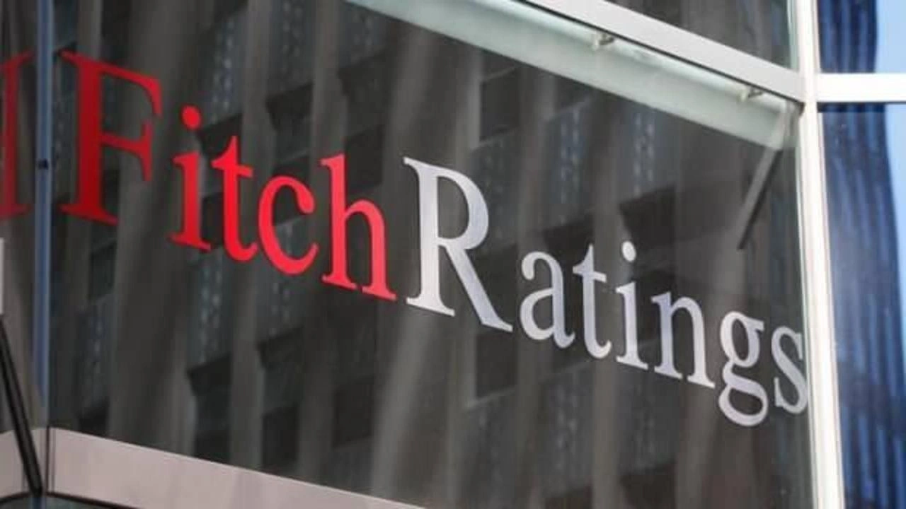 Fitch, ABD'nin büyüme tahminini düşürdü