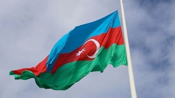 Fitch, Azerbaycan'ın kredi notunu yükseltti