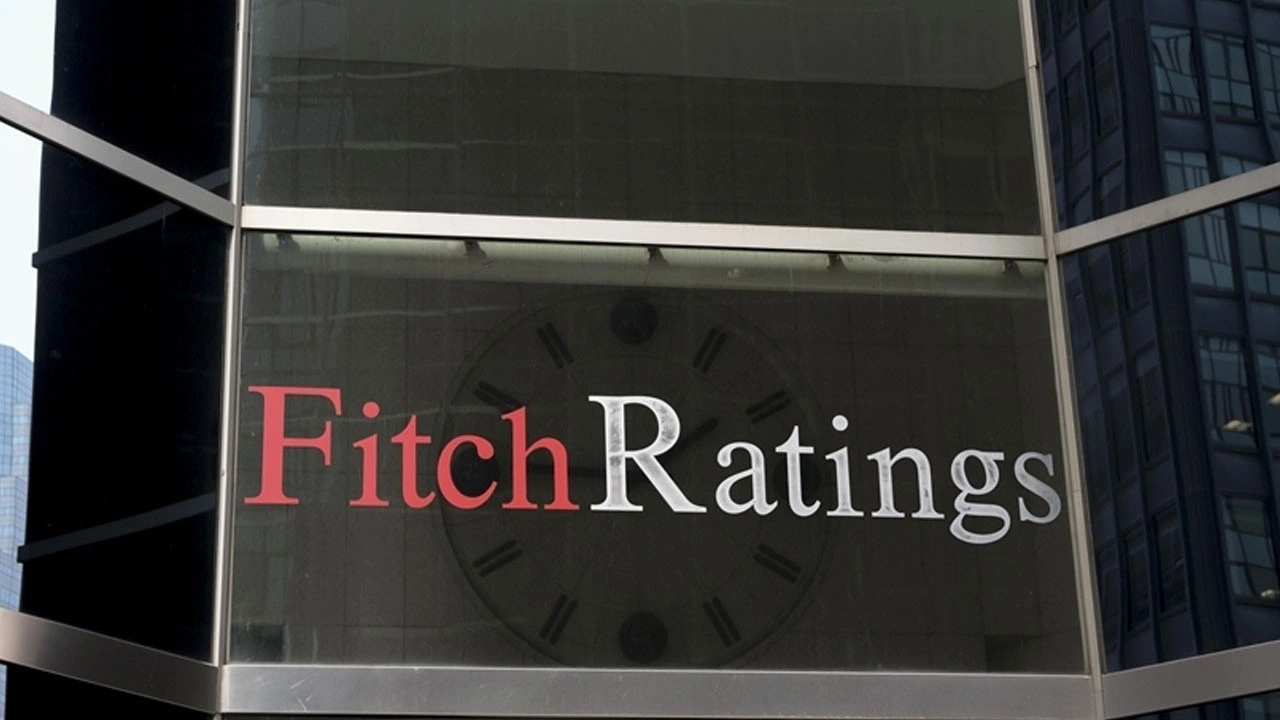 Fitch Ratings, Nissan'ın kredi notunu düşürdü