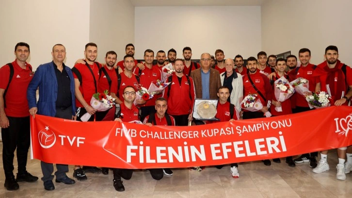 FIVB Challenger Kupası şampiyonu A Milli Erkek Voleybol Takımı, yurda döndü