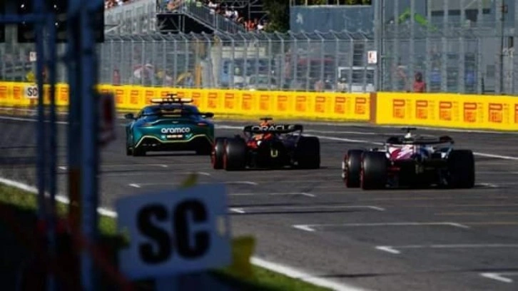 Formula 1'de heyecan bu kez Singapur'da