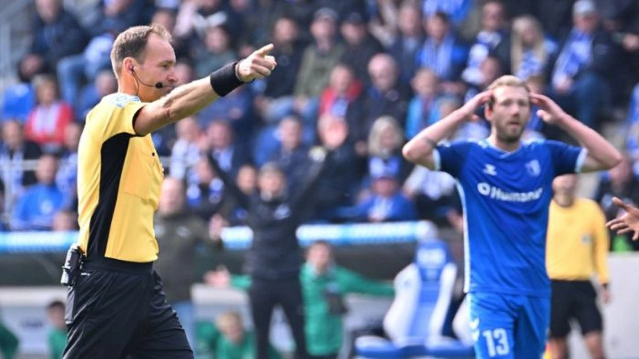 Futbol sahalarında görülmedi! Aynı maçta 2 enteresan penaltı