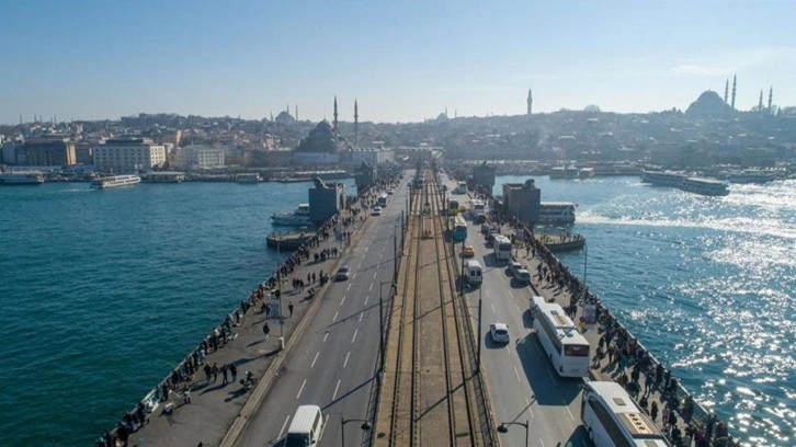 Galata Köprüsü'ndeki güçlendirme çalışmasının ilk etabı tamamlandı