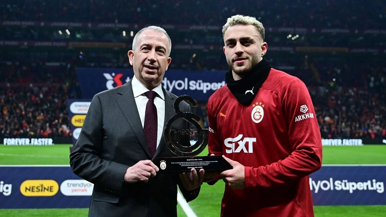 Galatasaray'dan Barış Alper Yılmaz'a plaket!