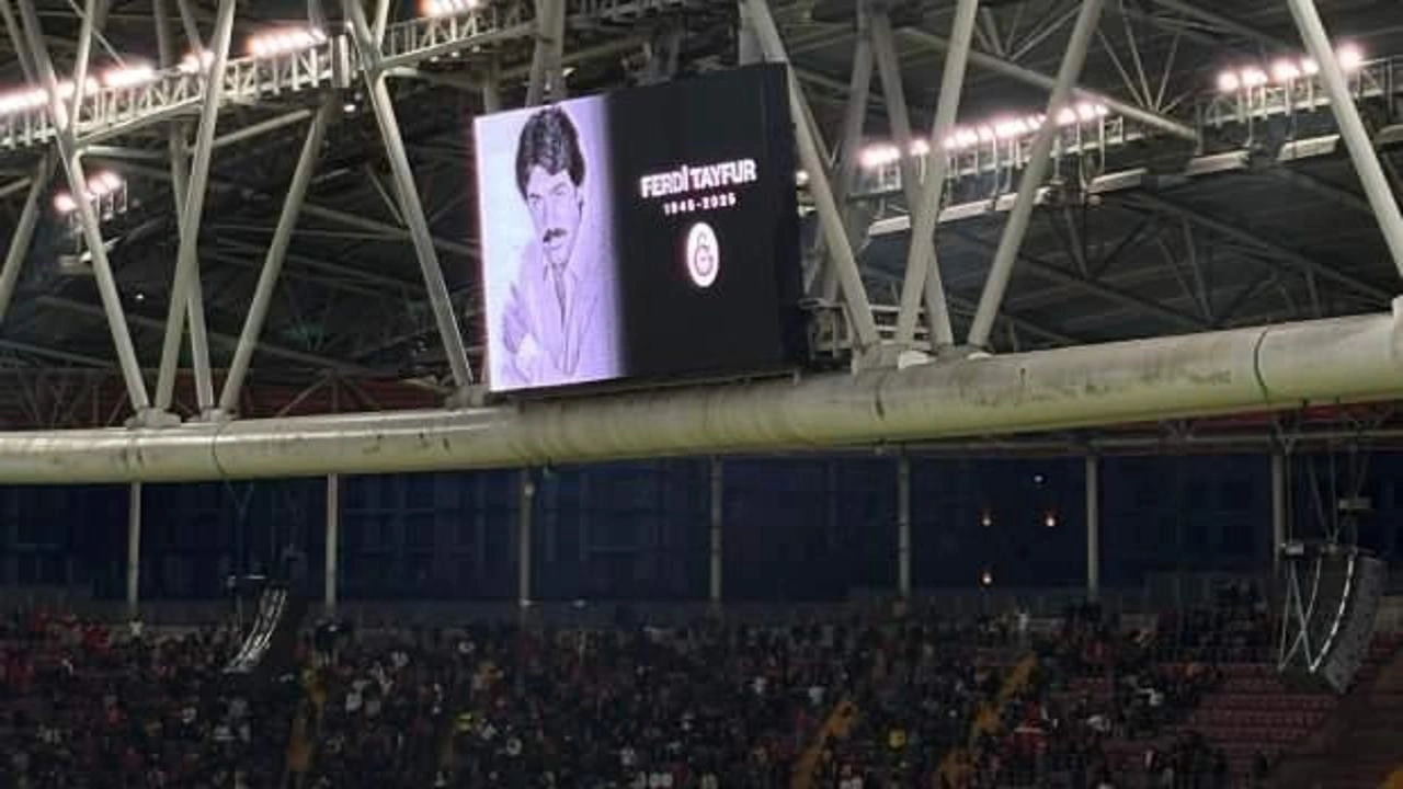 Galatasaray Ferdi Tayfur'u unutmadı!