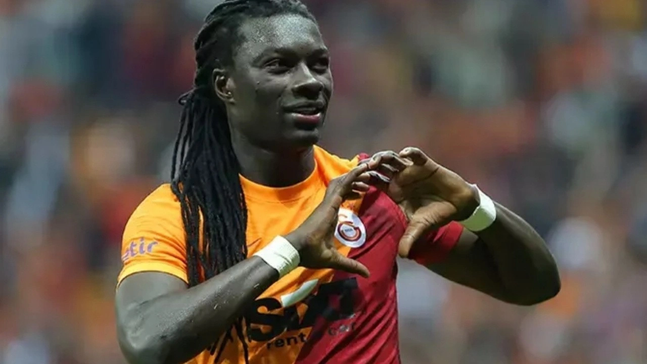 Galatasaray'ın eski yıldızı Bafetimbi Gomis futbolu bıraktı