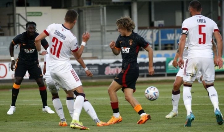 Galatasaray, MOL Fehervar'a yenildi