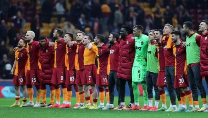 Galatasaray, Sixt Rent a car ile 5 yıllık sponsorluk anlaşması imzaladı