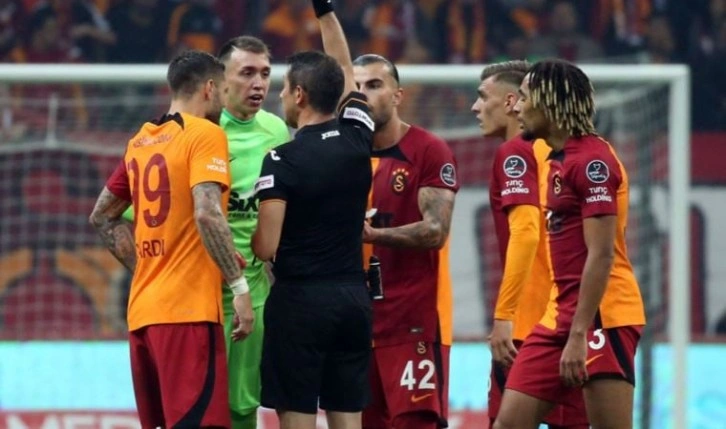 Galatasaray taraftarından Ali Palabıyık'a tepki!