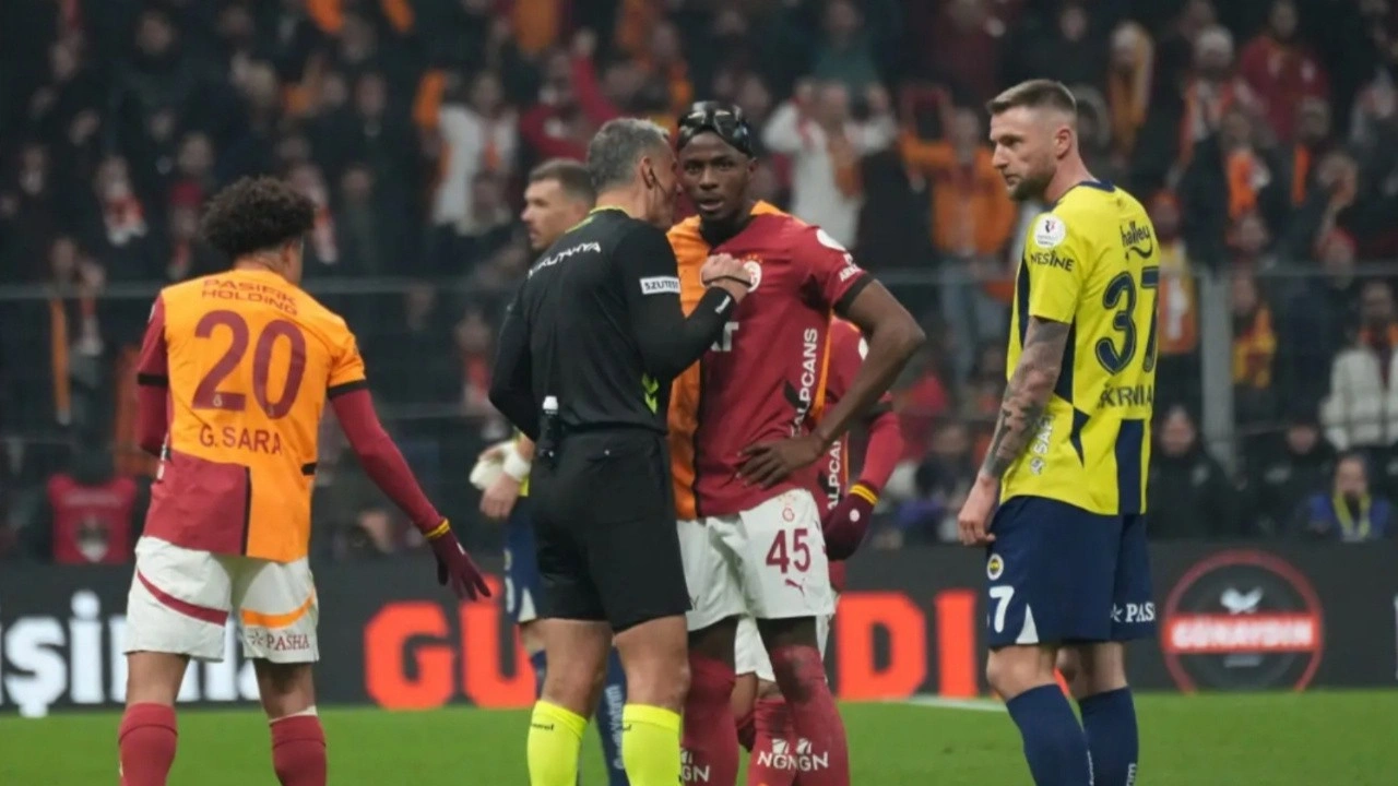 Galatasaray ve Fenerbahçe'nin kalan maçları neler?