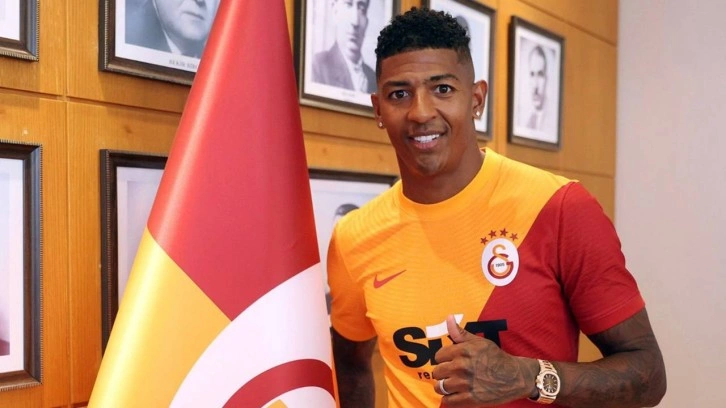 Galatasaray'dan Van Aanholt açıklaması! Gidiyor