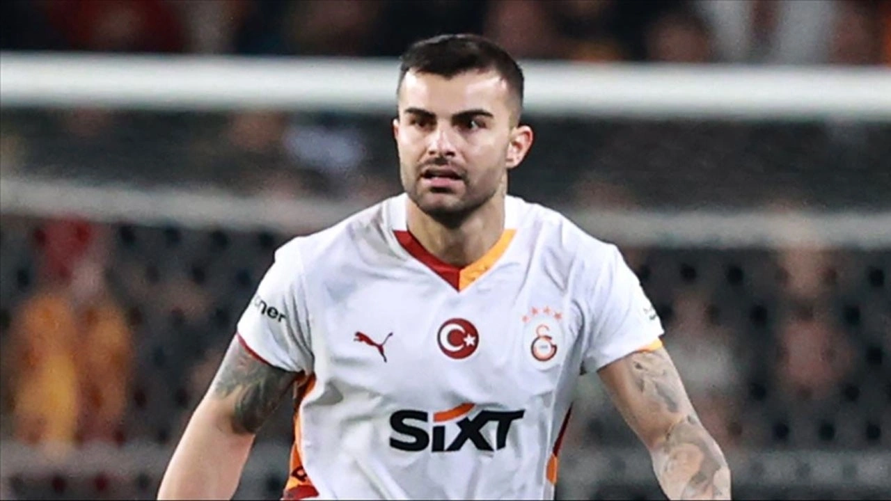 Galatasaraylı futbolcu Abdülkerim Bardakcı, PFDK'ye sevk edildi