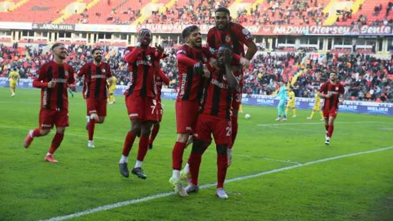 Gaziantep FK Eyüpspor'u 3 golle geçti!