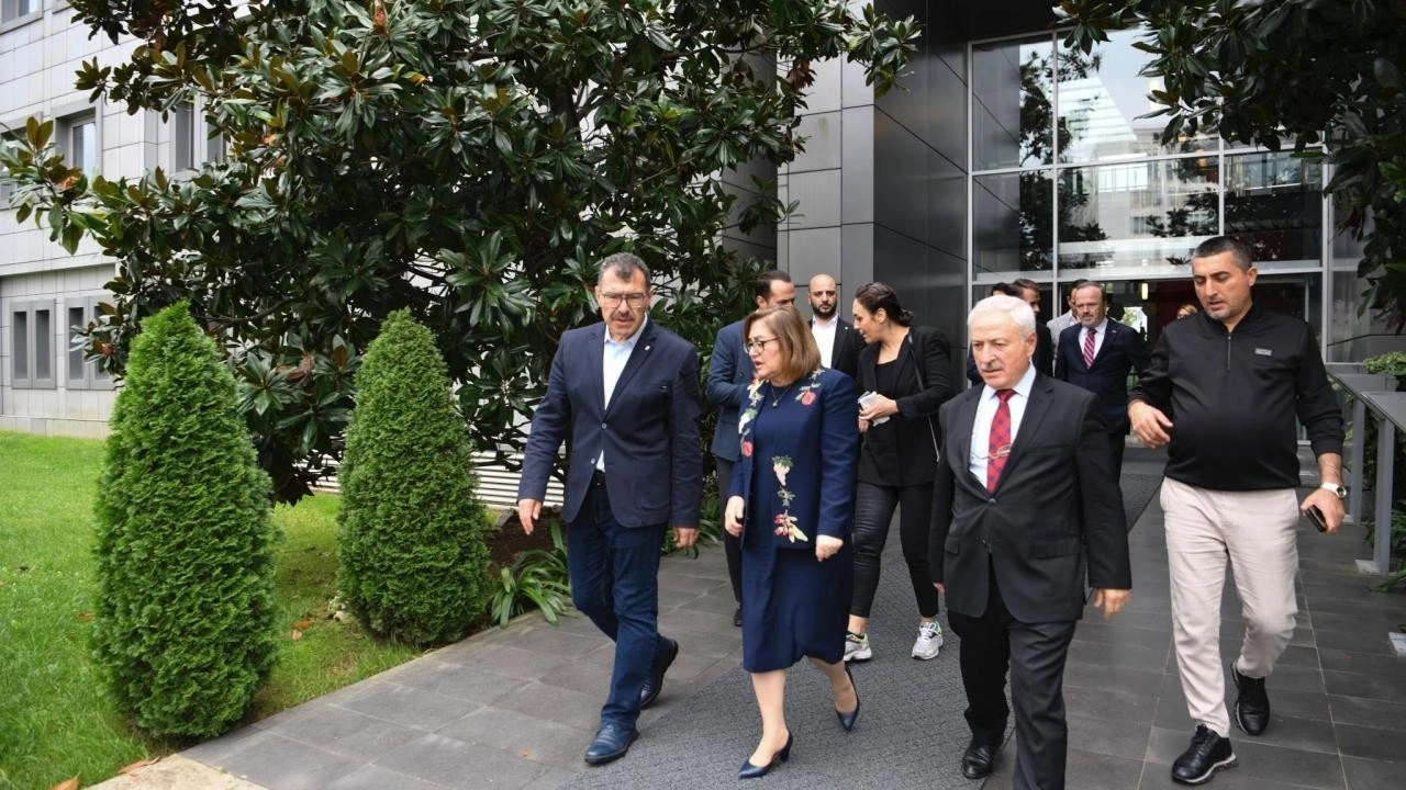 Gaziantep'in yeşil hidrojenli otobüs dönüşümü için imzalar atıldı