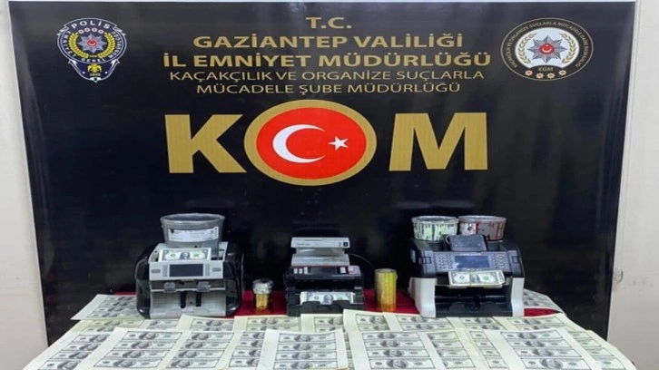 Gaziantep'te sahte 192 adet 100 dolar ile 900 adet 1 dolar ele geçirildi