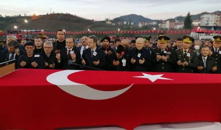 Giresunlu Şehit Piyade Sözleşmeli Er İsmail Ünal son yolculuğuna uğurlandı