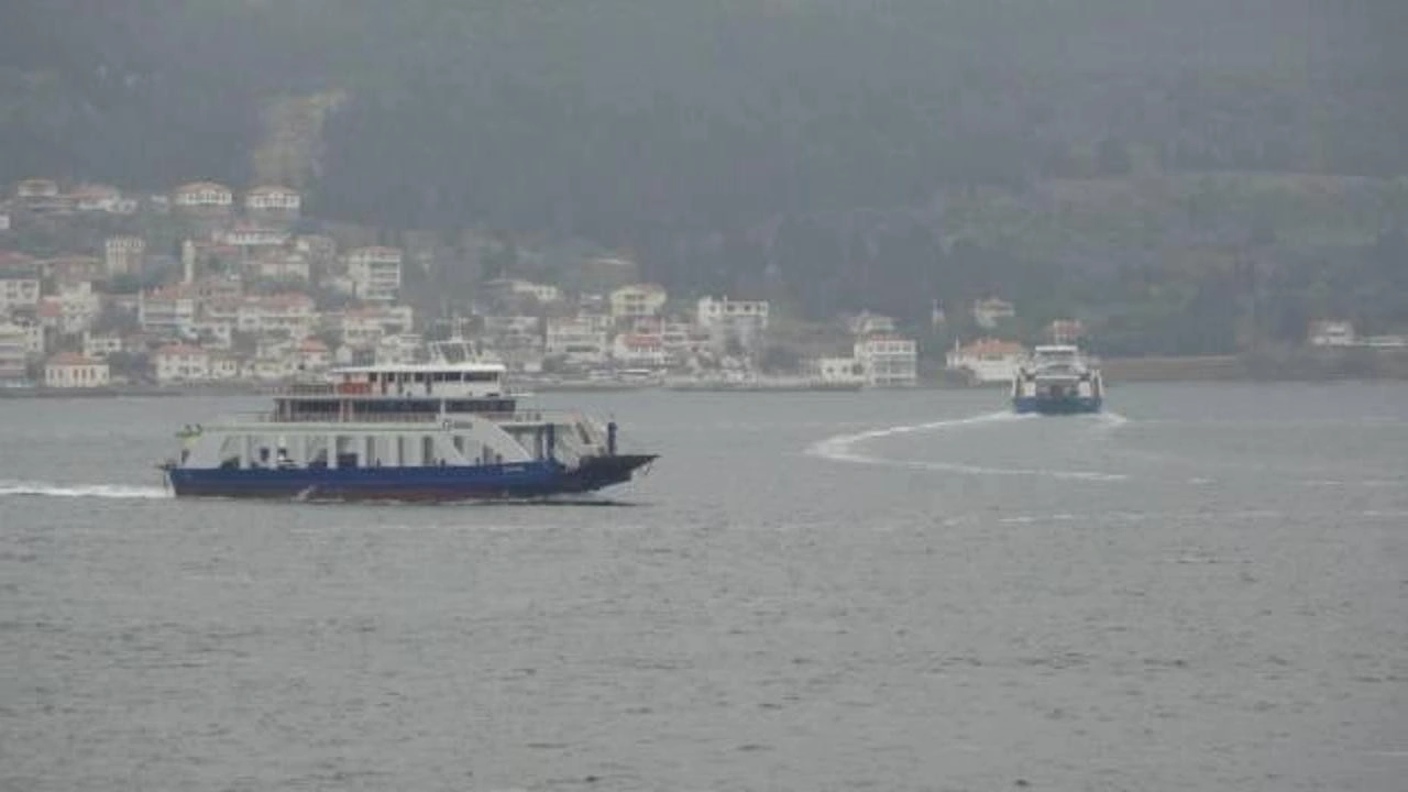 Gökçeada'ya tüm feribot seferleri iptal edildi