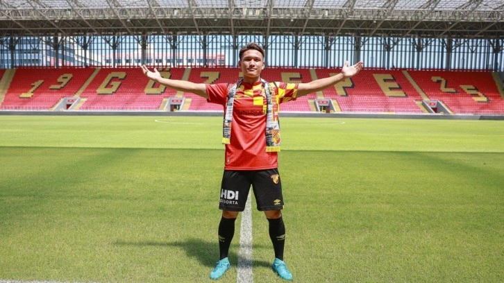 Göztepe'ye Premier Lig'den Japon orta saha