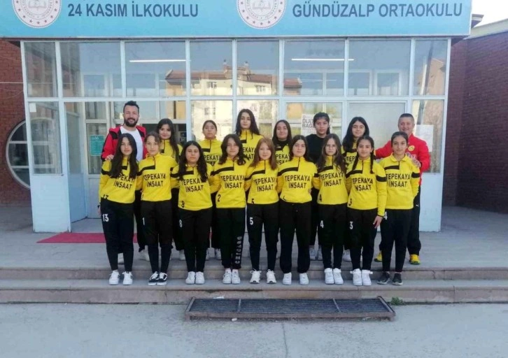 Gündüzalp Ortaokulu Türkiye Şampiyonası Grup Elemelerine katılıyor