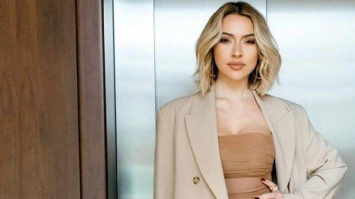 Hadise bakanlığı ve RTÜK'ü etiketleyip öfke kustu: 1,5 senedir tehdit ve taciz ediliyorum