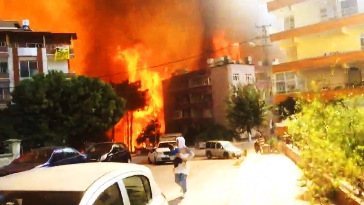 Hatay'da müstakil evde çıkan yangın söndürüldü