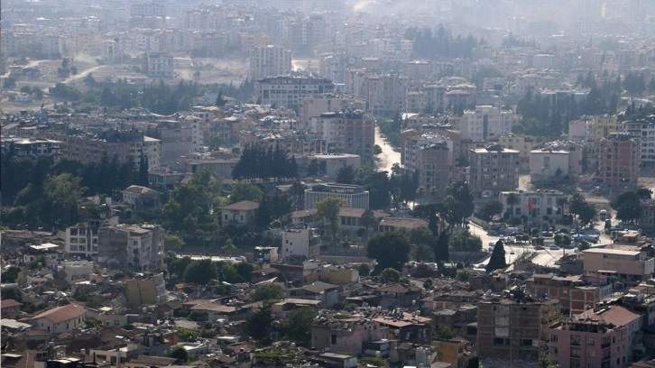 Hatay'da depremin izleri gökyüzünden görüntülendi