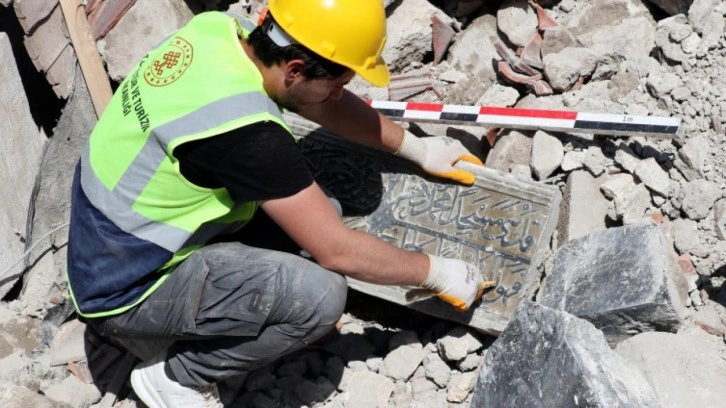 Hatay'da enkazdan kurtarılan eser sayısı 542'ye yükseldi