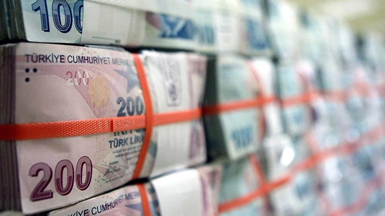 Hazine tahvil ihalesiyle yaklaşık 40,4 milyar lira borçlandı