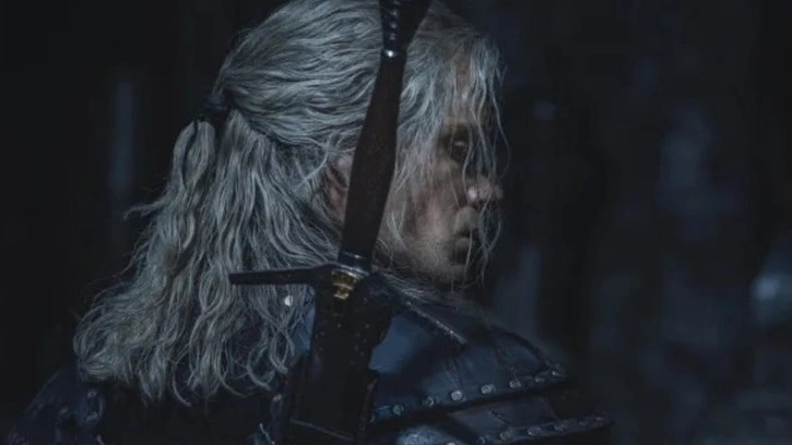 Henry Cavill, The Witcher'dan Ayrılacağını Doğruladı