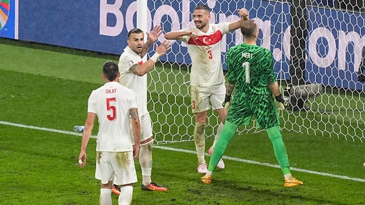Hollanda-Türkiye maçı öncesi Almanlardan flaş karar!