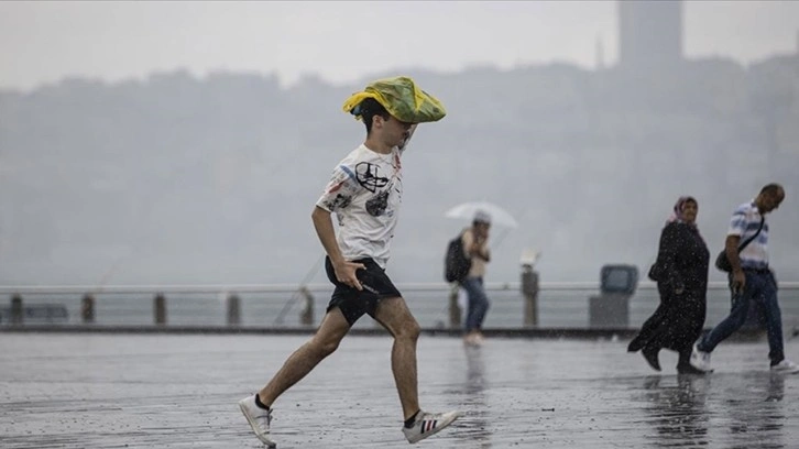 Hortum uyarısı da geldi! Meteoroloji'nin listesinde İstanbul da var