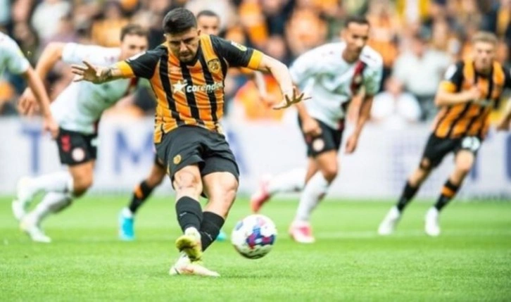 Hull City 90+4'e güldü! Goller Ozan ve Seri'den geldi