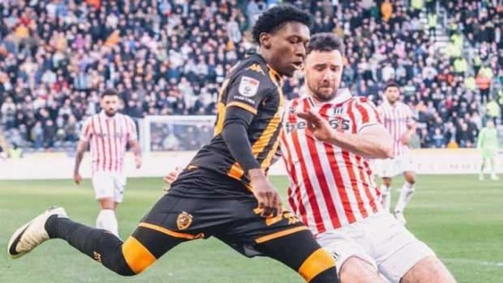 Hull City'ye evinde Stoke City darbesi