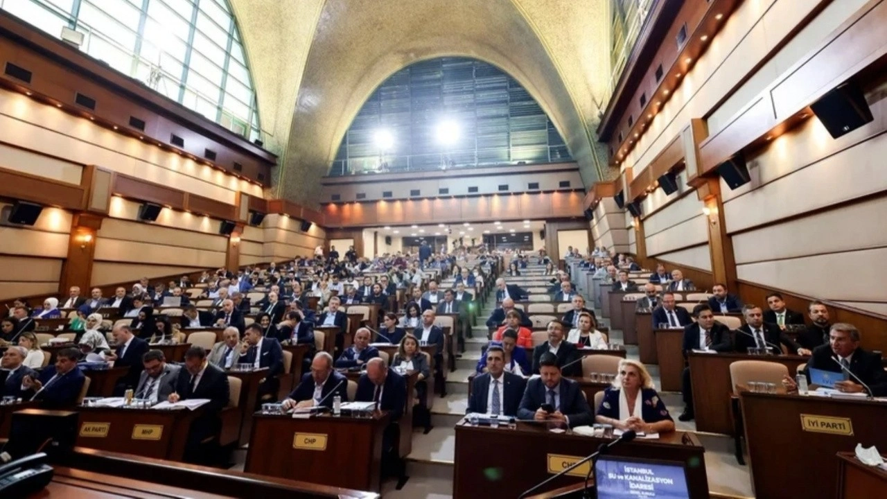 İBB Meclisi olağanüstü toplanıyor! Saati değişti...