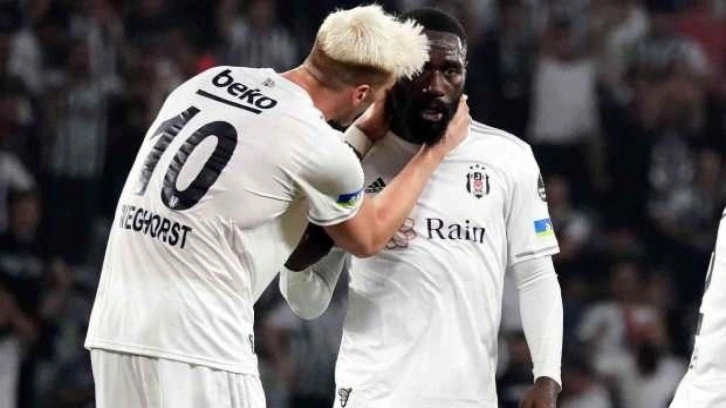 İlginç görüntü! Masuaku gole sevinmedi