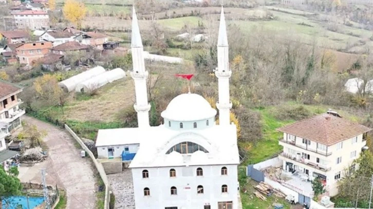 İmam camida başka bir kadınla basıldı! Müftü, 'dini nikahları var mı araştırıyoruz' dedi