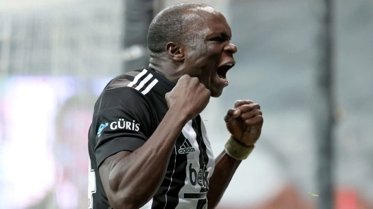 İmza için geldi... Beşiktaş, Aboubakar'ı KAP'a bildirdi!