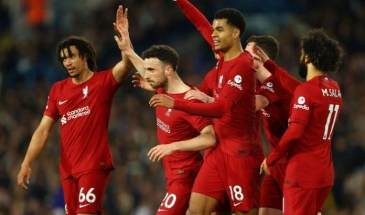 İngiltere Premier Lig'de Liverpool, Leeds United'ı bozguna uğrattı