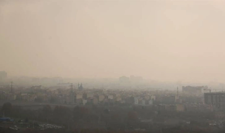 İran’da hava kirliliği: Eğitime ara verildi