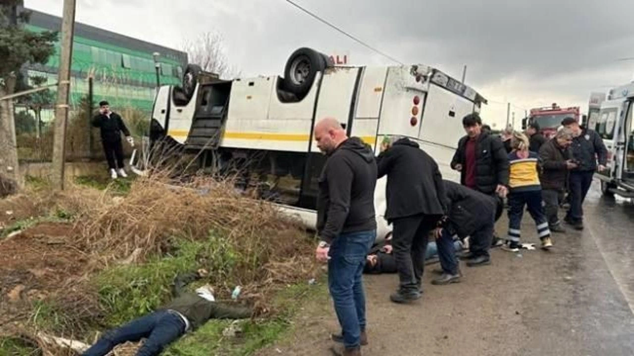 İşçi servisi takla attı! Çok sayıda yaralı