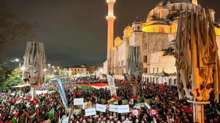 İşgalci İsrail'in Mescid-i Aksa baskını Fatih Camii'nde protesto edildi