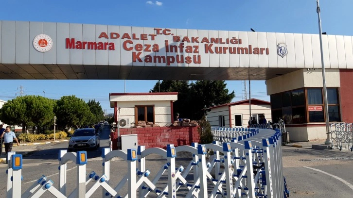 İsmi değiştirilen Silivri Cezaevi’nin yeni tabelası takıldı