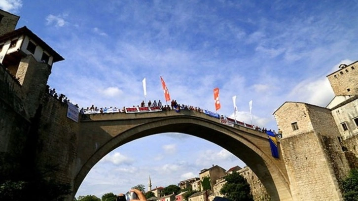 İsrail'in Gazze'ye yönelik saldırıları Mostar'da protesto edildi