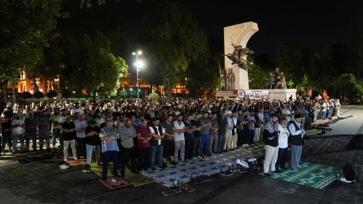 İstanbul'da Filistinliler için dua edildi